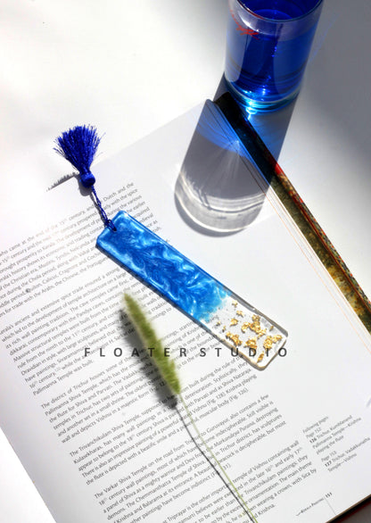 Bookmark, Resin Bookmark in Four Colour Pink, Blue, Yellow and Green, with Transparent Gold Leaf, Beautiful Page Marker