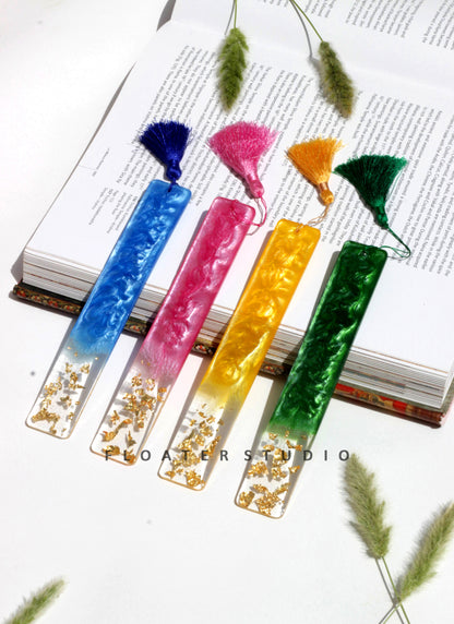 Bookmark, Resin Bookmark in Four Colour Pink, Blue, Yellow and Green, with Transparent Gold Leaf, Beautiful Page Marker